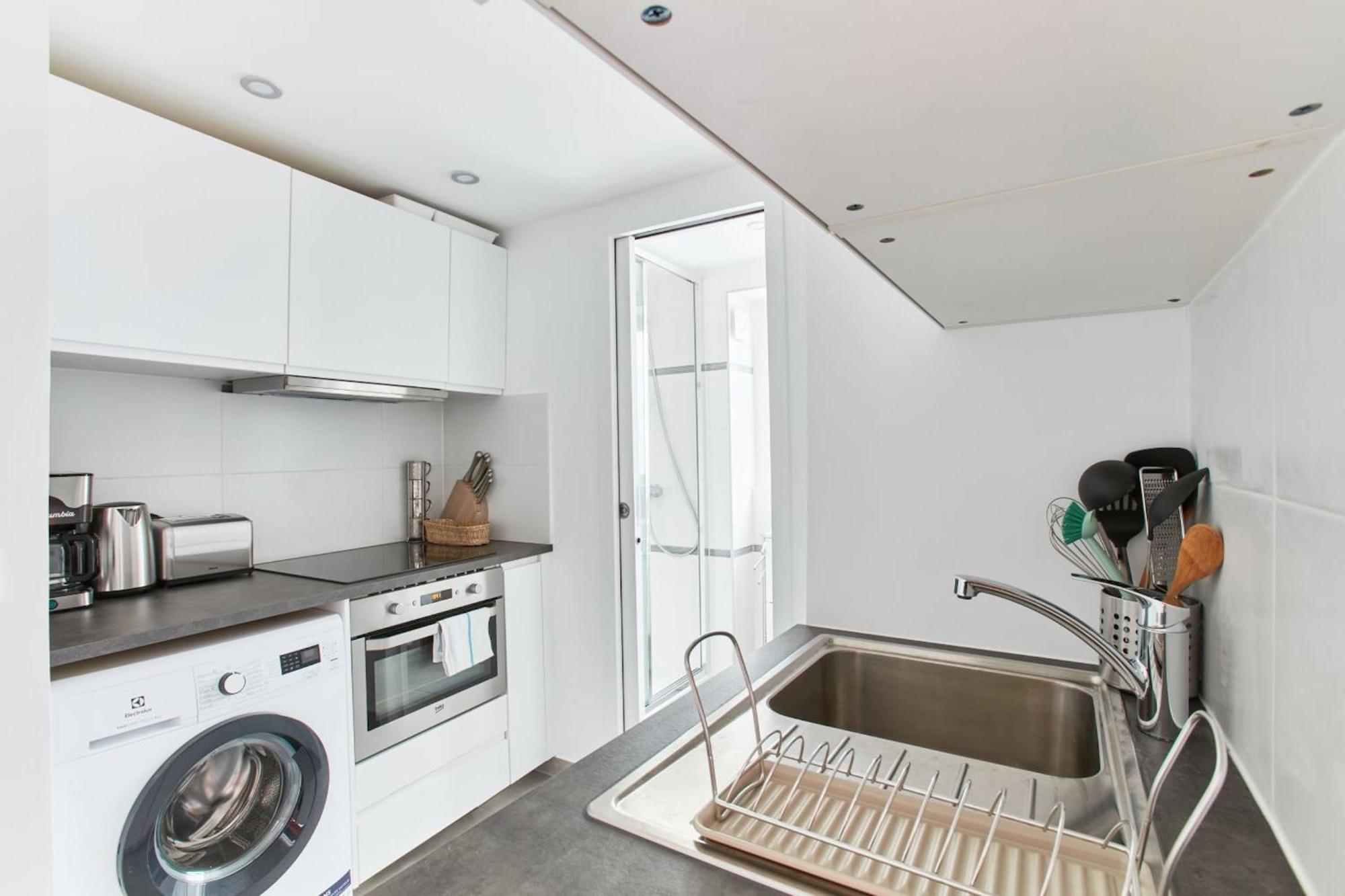 Montmartre & Sacre-Coeur Basilica - 1Br - Cityapartmentstay Paris Dış mekan fotoğraf